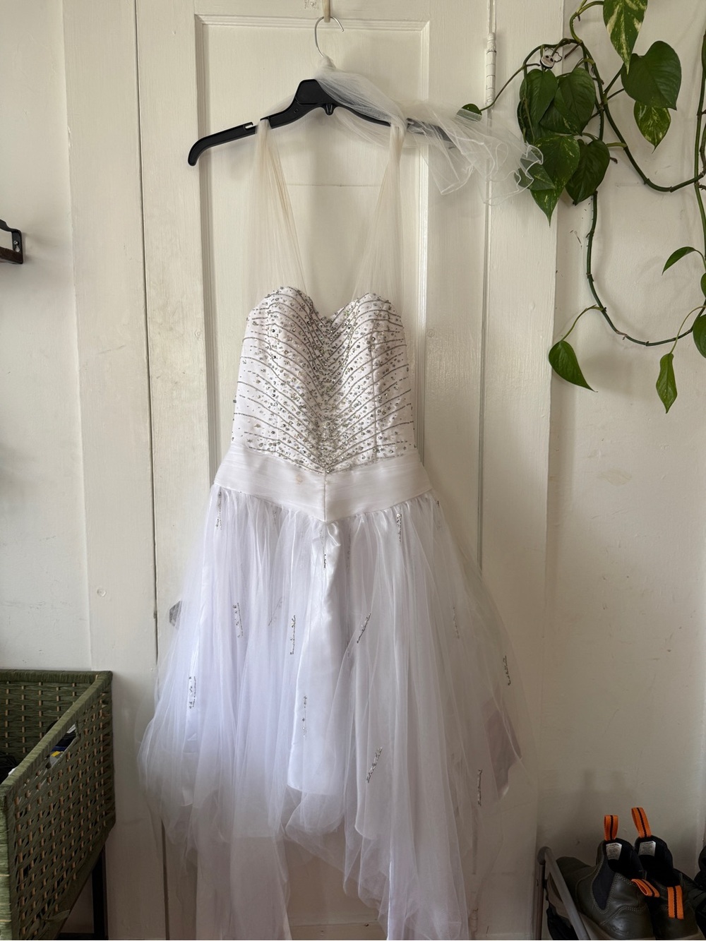CINDERELLA White Tulle Beaded Dress with Sweetheart Neck sz 12
